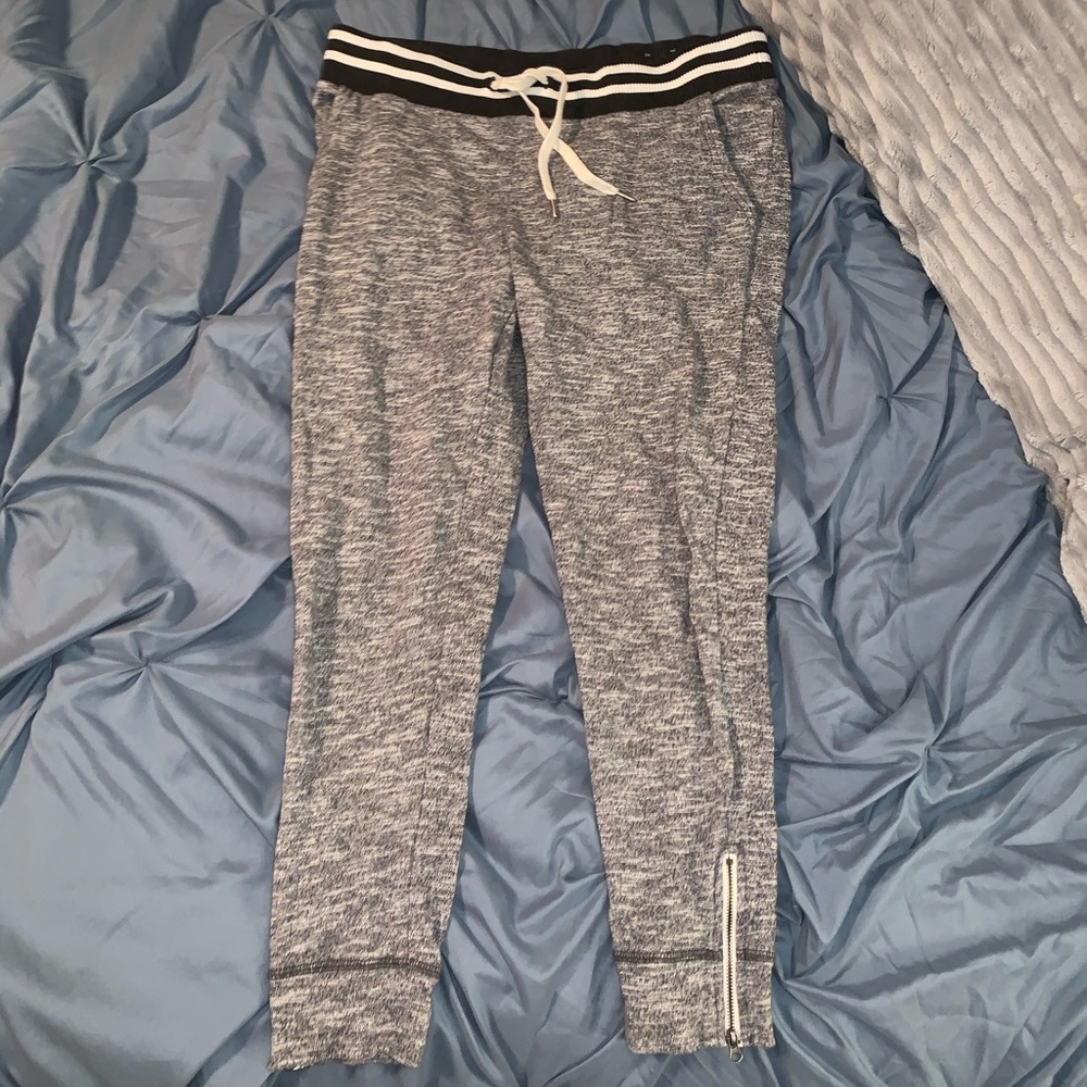 American Eagle Joggers